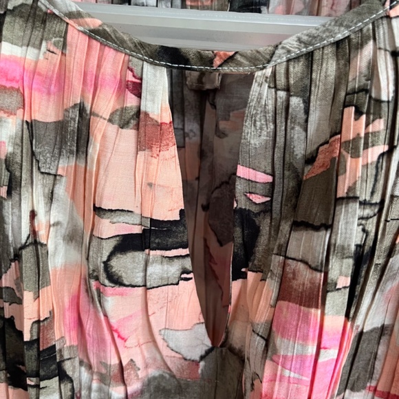 DKNY Women's Pink Printed Crewneck Pleated Peplum Fitted Blouse Top Size L, XL - Picture 8 of 17